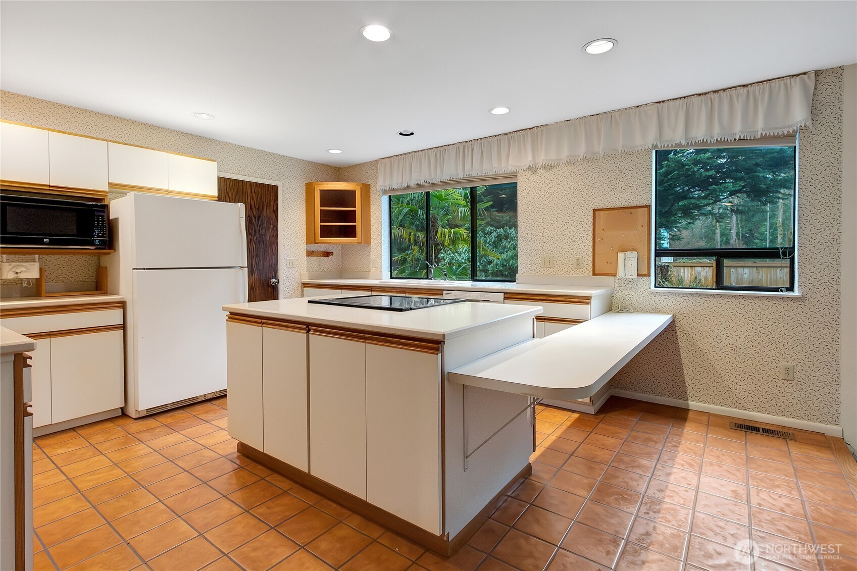 19216 SE 278th St , Kent, WA 98042