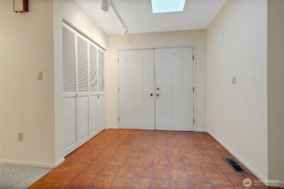 19216 SE 278th St , Kent, WA 98042 - Photo 8