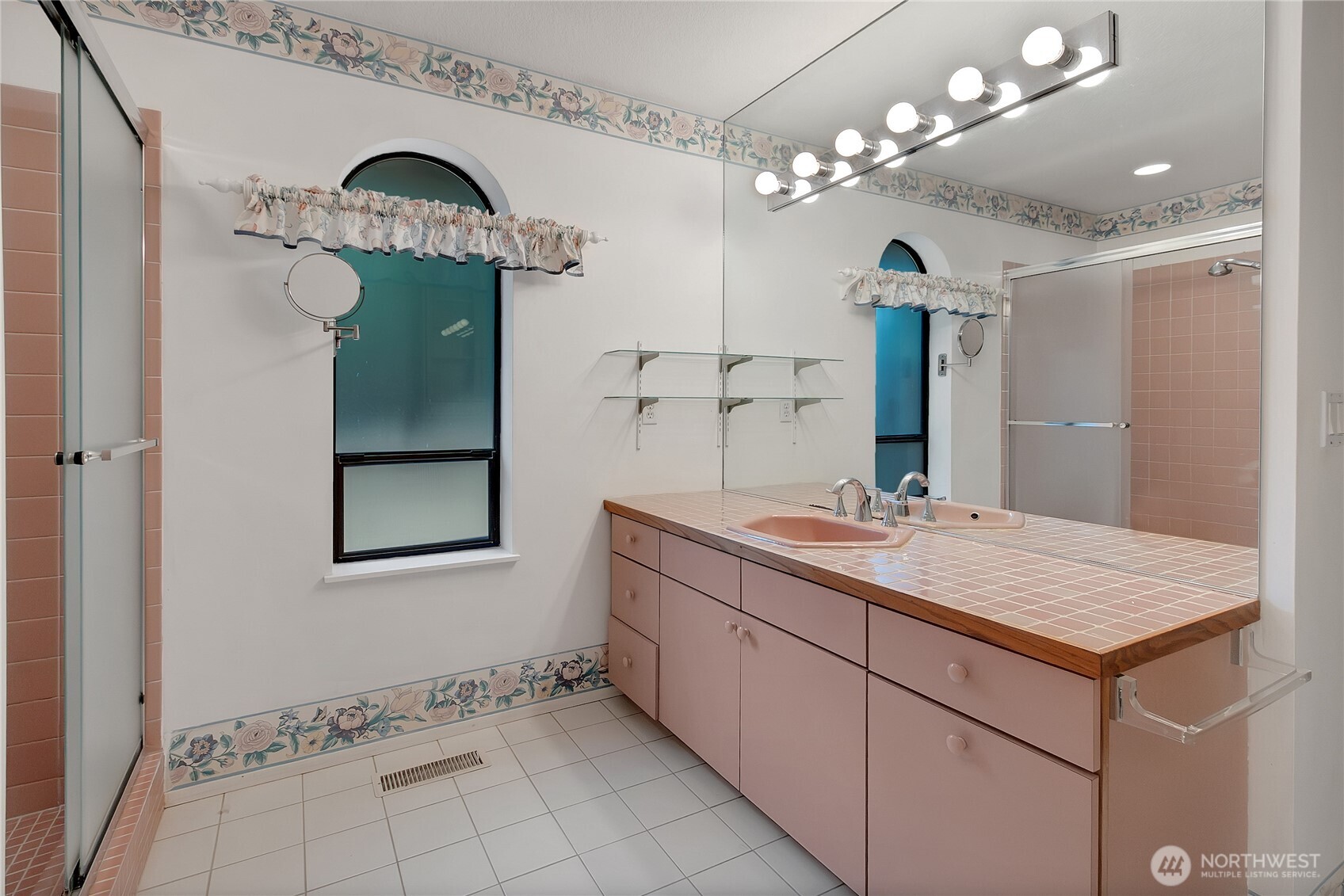 19216 SE 278th St , Kent, WA 98042