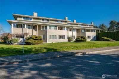 1326 4th Street , Blaine, WA 98230