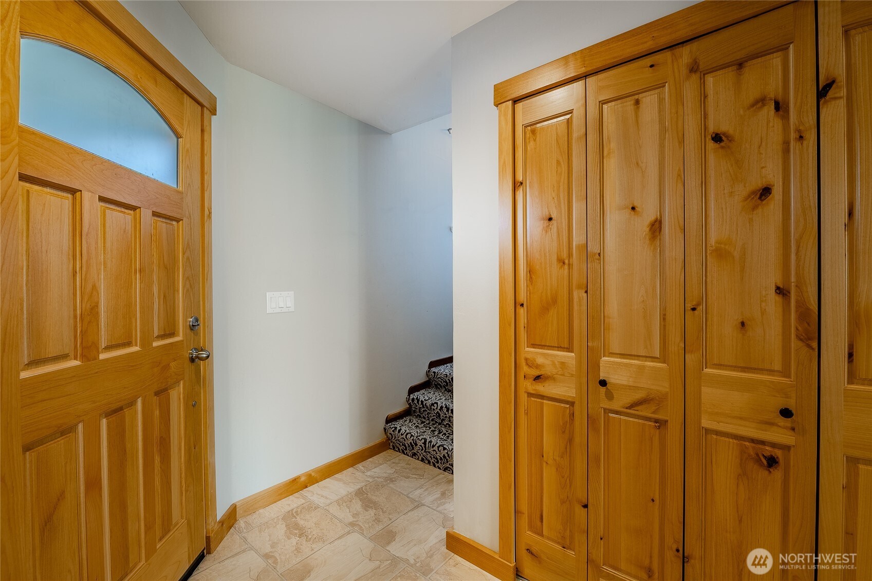 1326 4th Street , Blaine, WA 98230