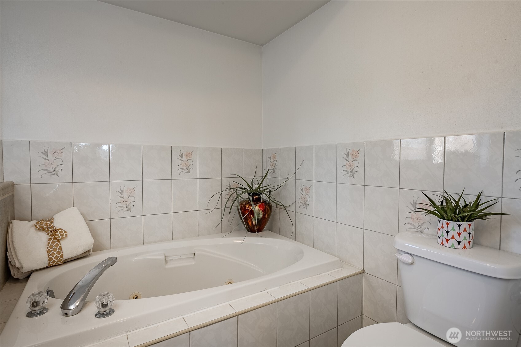 1326 4th Street , Blaine, WA 98230