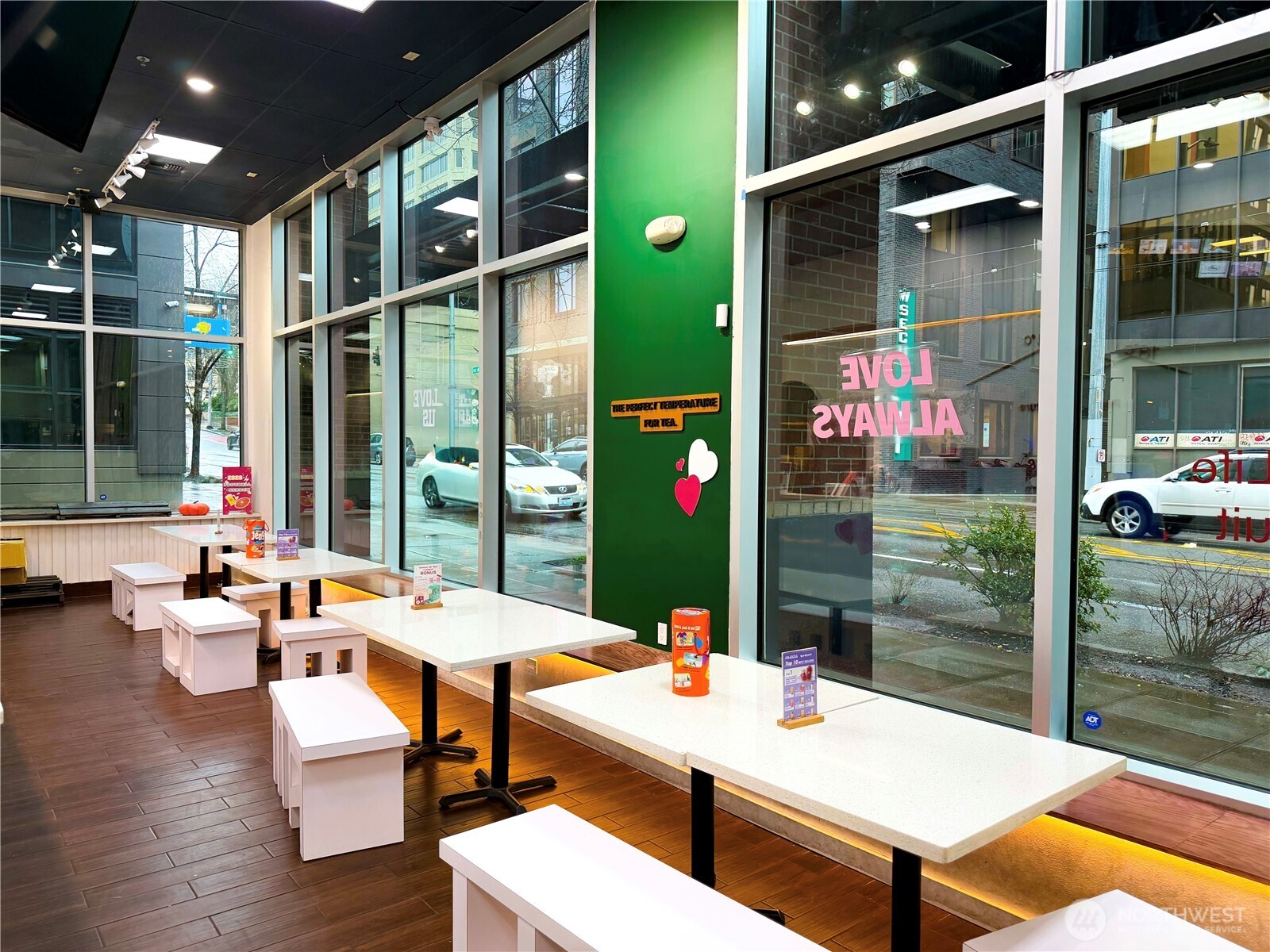 0 00000 , Seattle, WA 98105