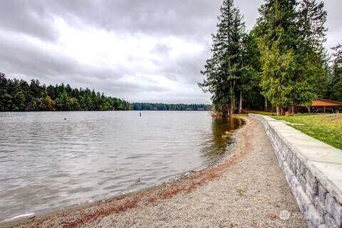 17812 Clear Lake Boulevard SE, Yelm, WA 98597