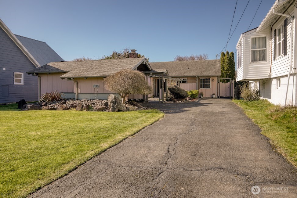 816 Spruce Street , Hoquiam, WA 98550