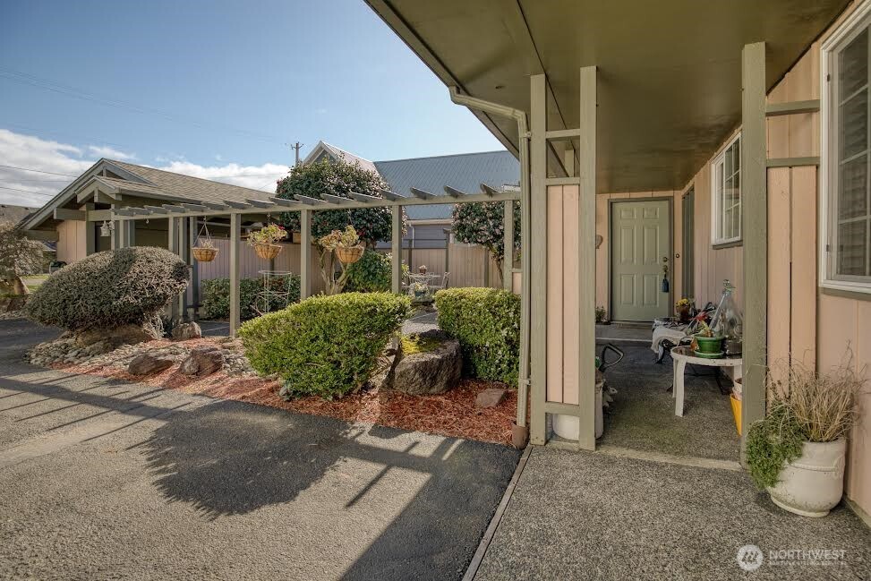 816 Spruce Street , Hoquiam, WA 98550