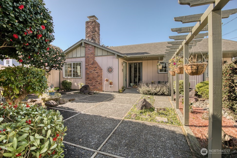 816 Spruce Street , Hoquiam, WA 98550
