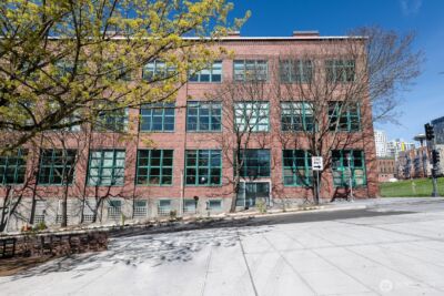 66 Bell Street #35, Seattle, WA 98053 - Photo 2