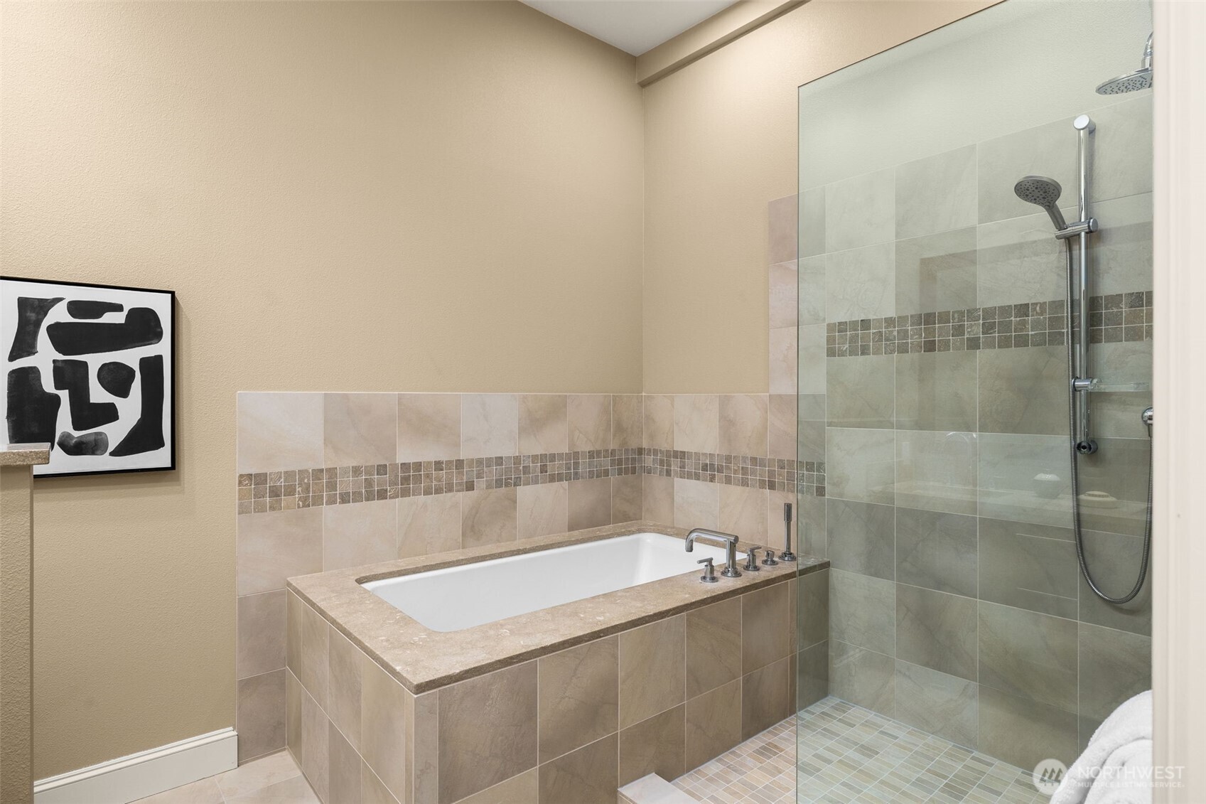 7700 E Green Lake Drive N #D13, Seattle, WA 98103