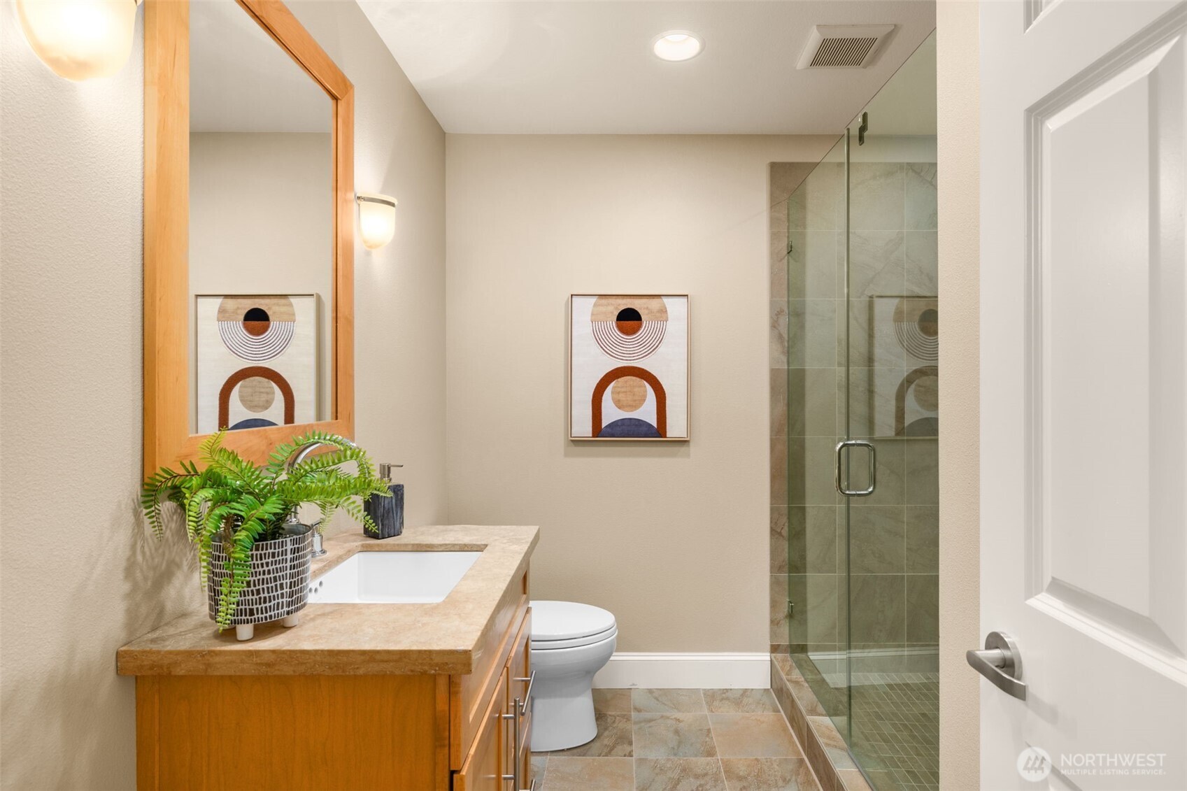 7700 E Green Lake Drive N #D13, Seattle, WA 98103