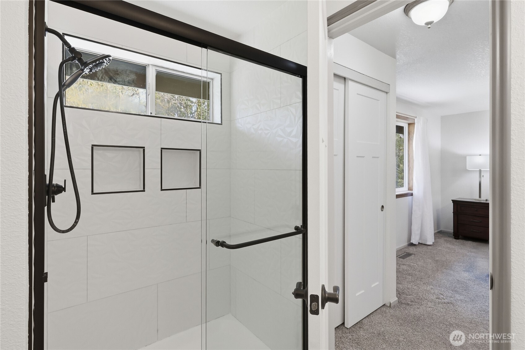 1050 NE Coco Court , Bremerton, WA 98311