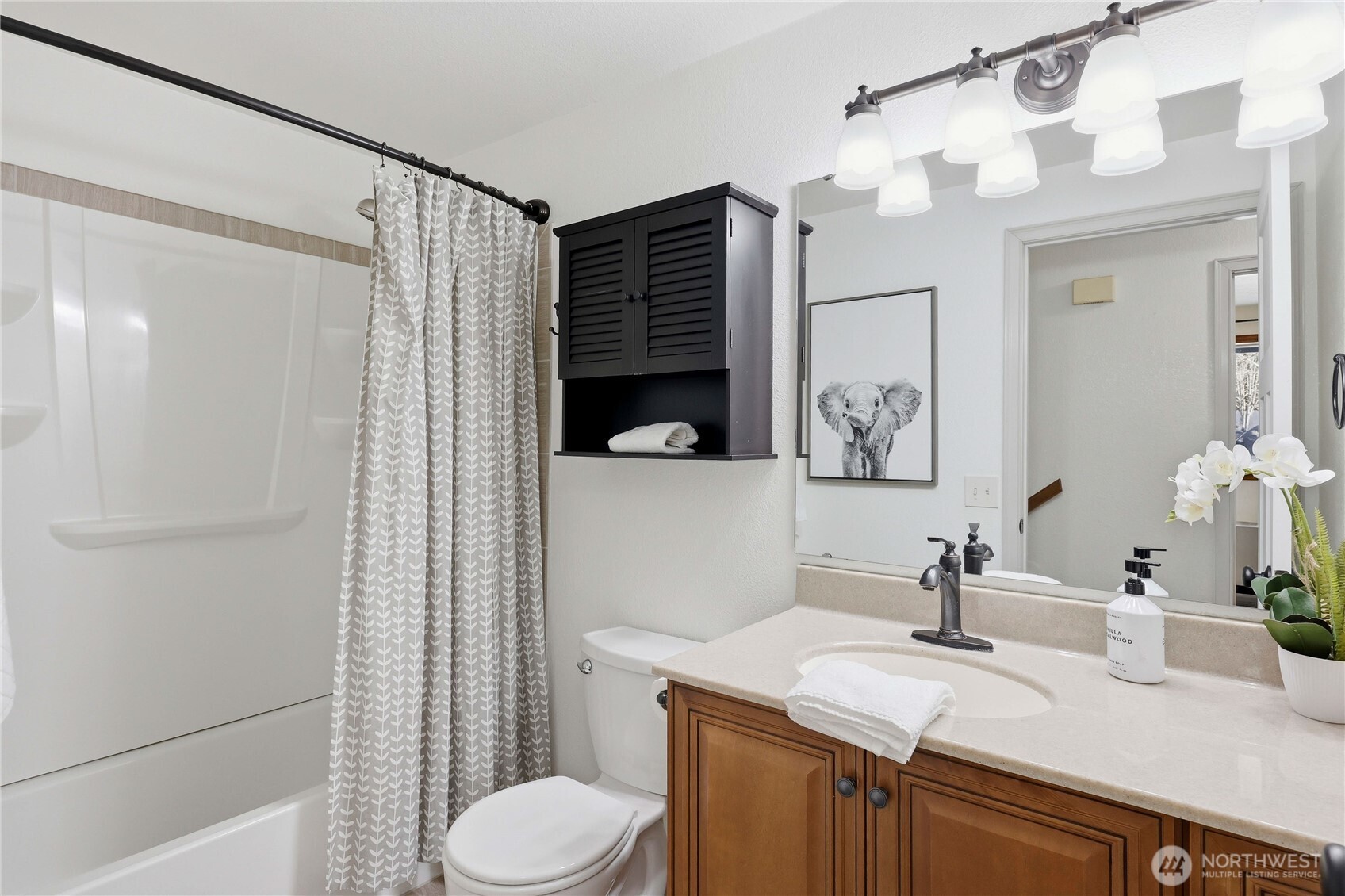 1050 NE Coco Court , Bremerton, WA 98311