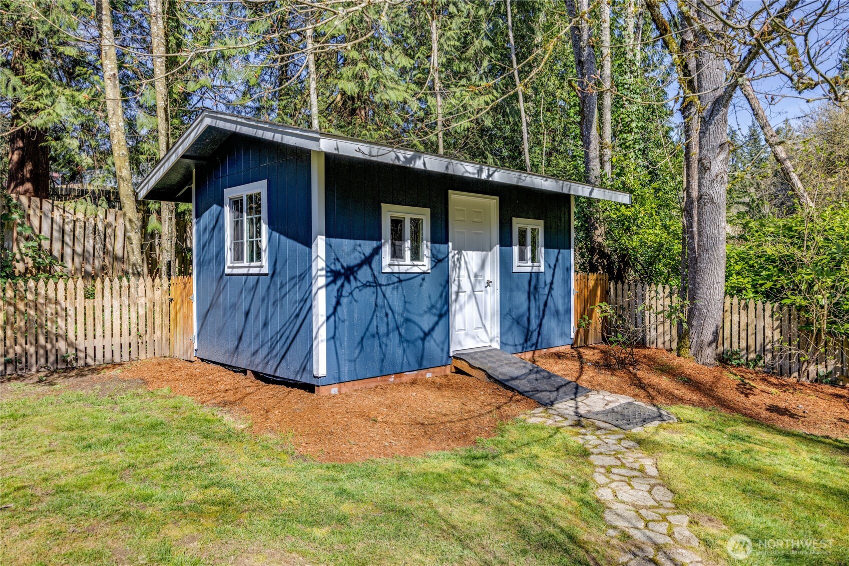 1050 NE Coco Court , Bremerton, WA 98311