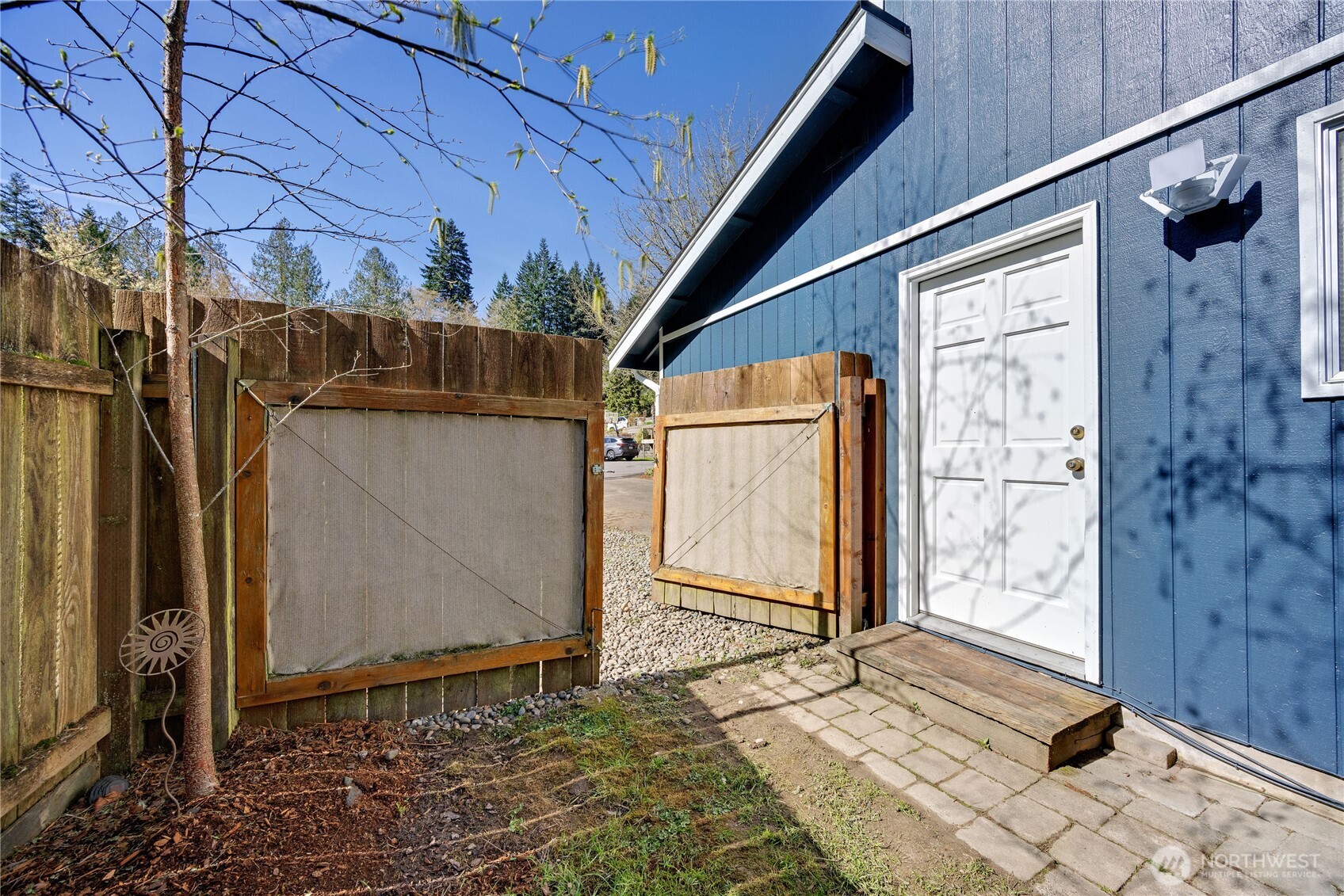 1050 NE Coco Court , Bremerton, WA 98311