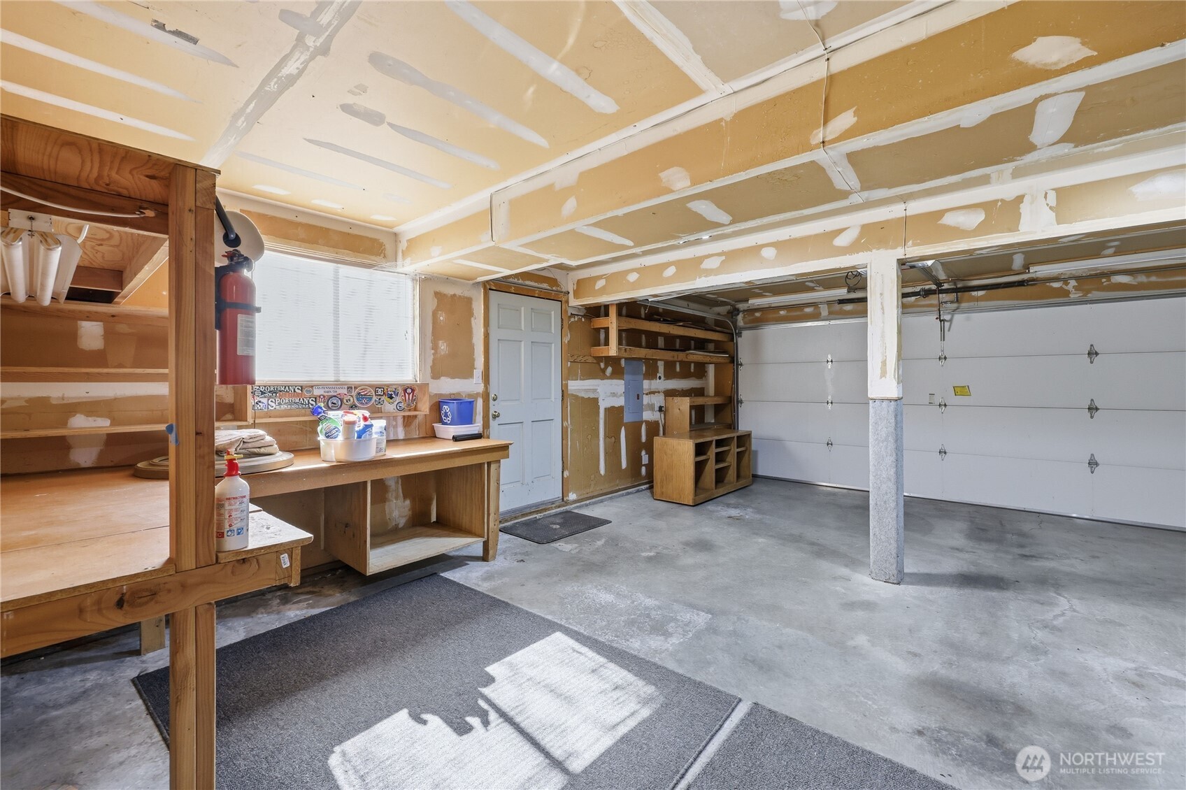 1050 NE Coco Court , Bremerton, WA 98311