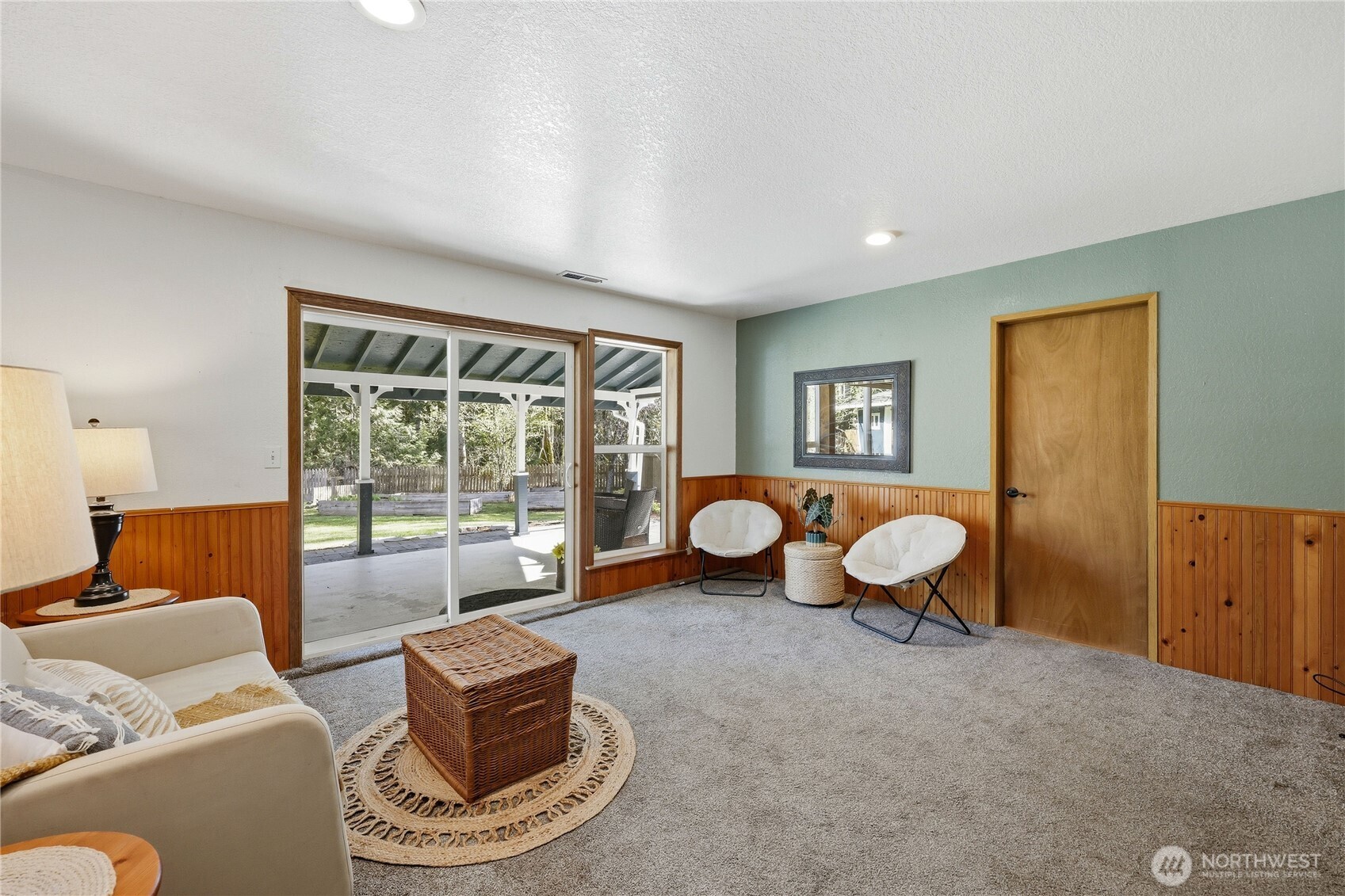 1050 NE Coco Court , Bremerton, WA 98311