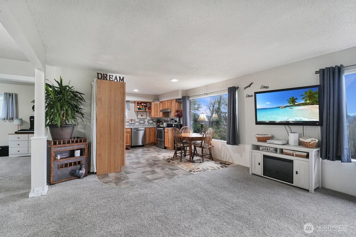 168 Middlecrest Drive , Toledo, WA 98591