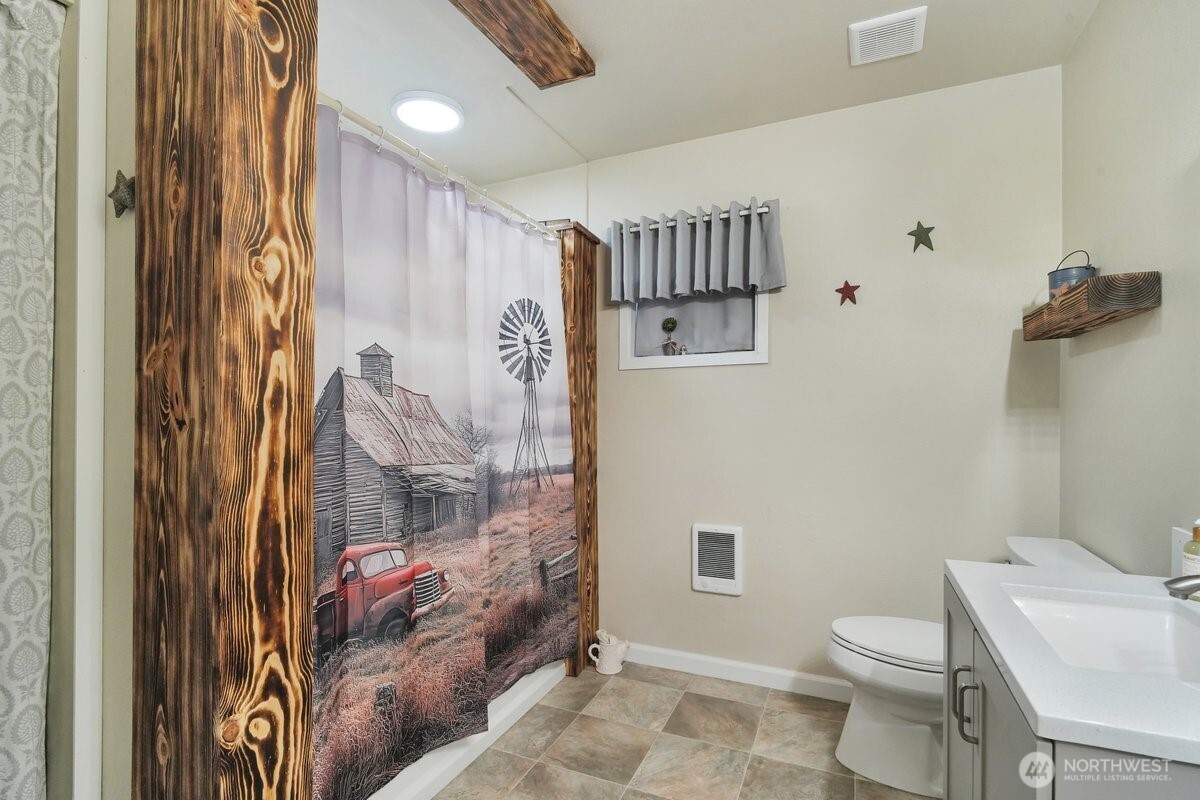 168 Middlecrest Drive , Toledo, WA 98591