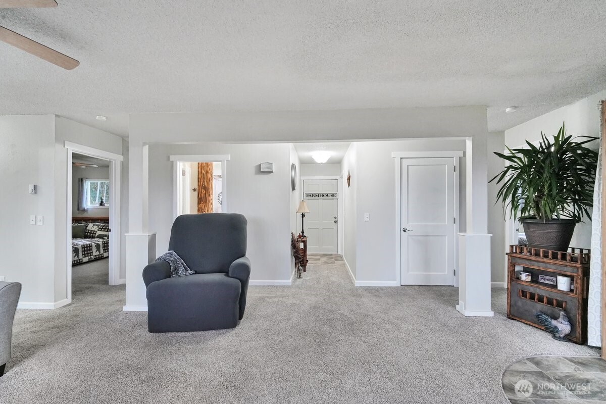 168 Middlecrest Drive , Toledo, WA 98591