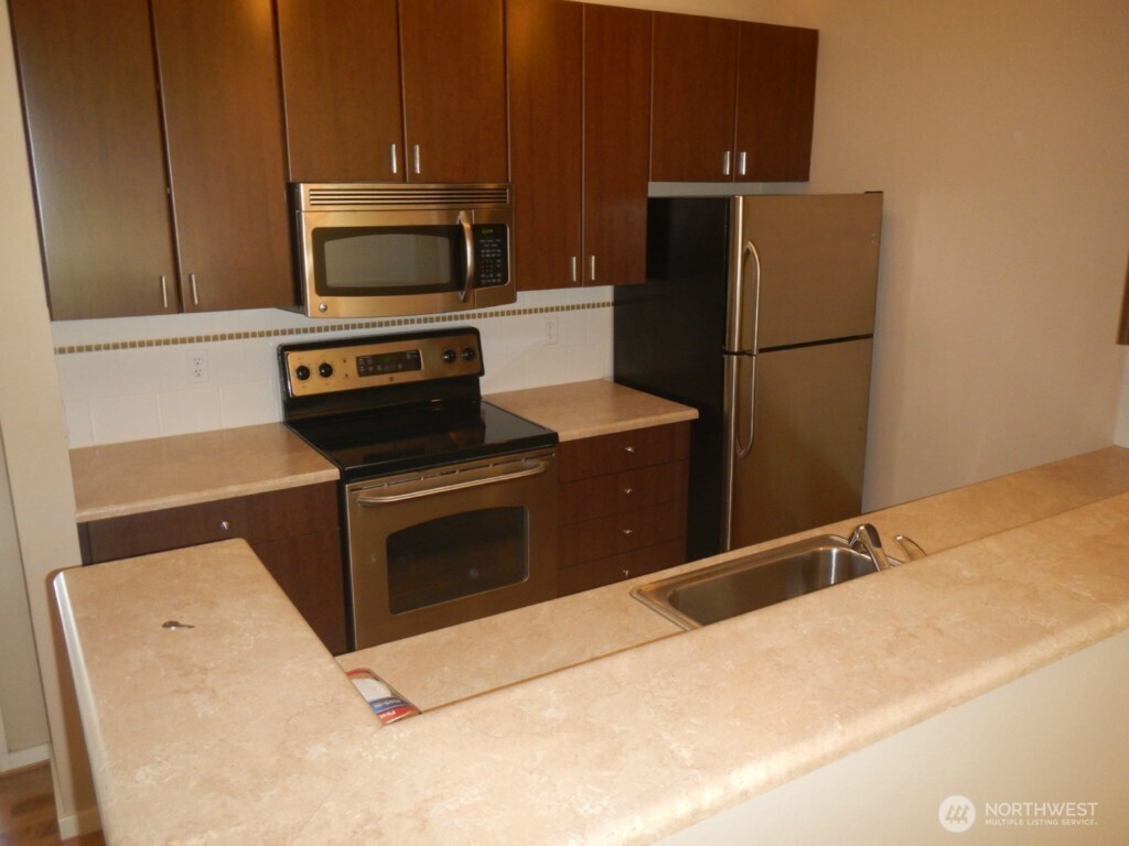 16101 Bothell Everett Hwy #C302, Mill Creek, WA 98012