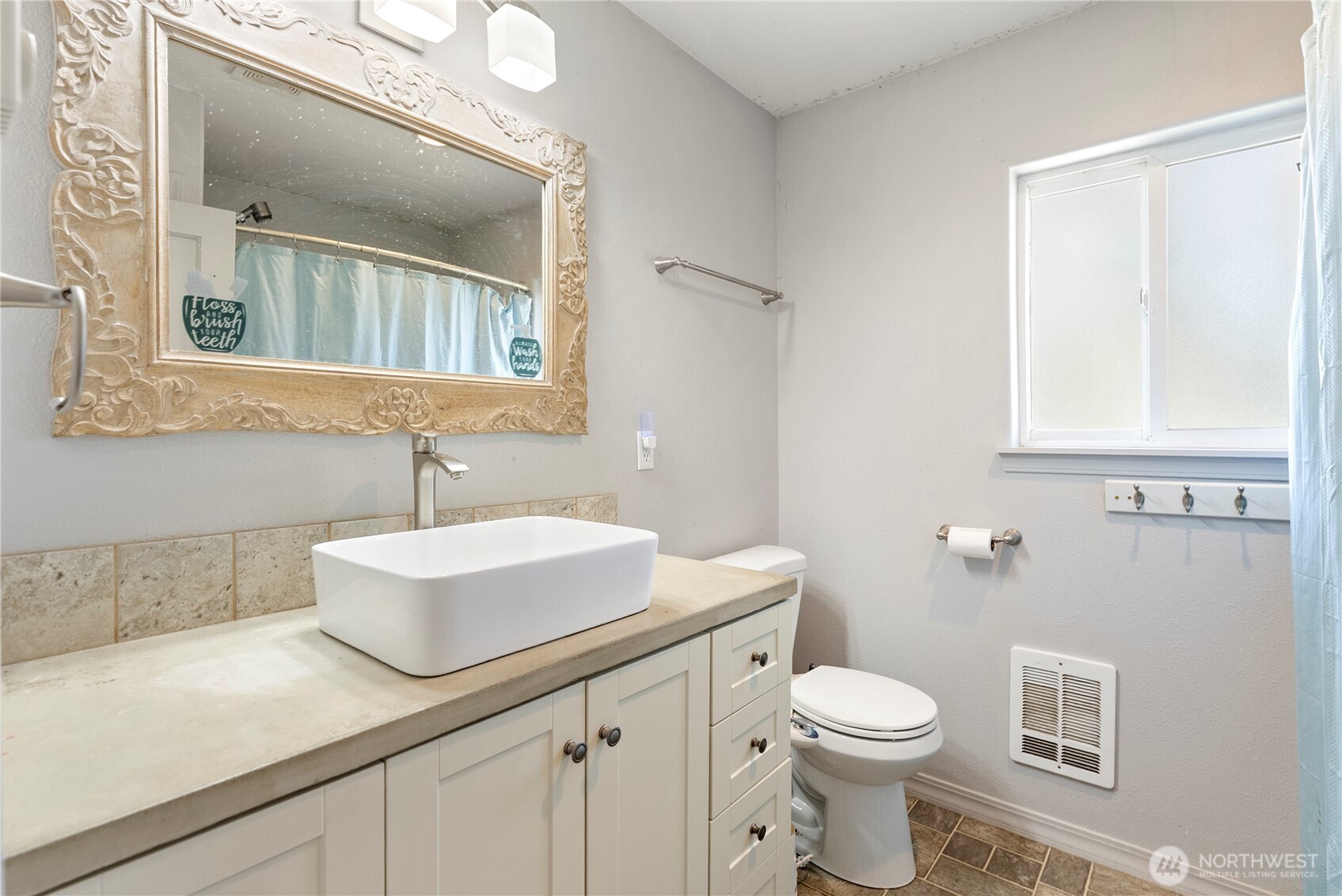 519 Locust Street , Omak, WA 98841