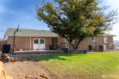 519 Locust Street , Omak, WA 98841 - Photo 5