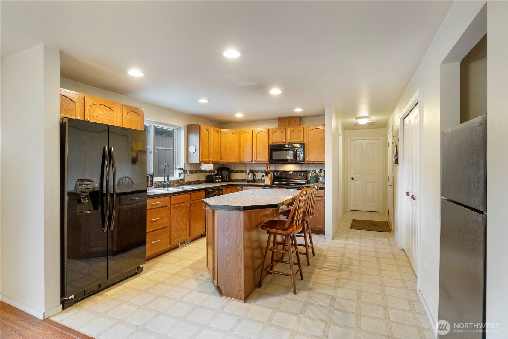 2219 Key Peninsula Highway SW, Lakebay, WA 98349