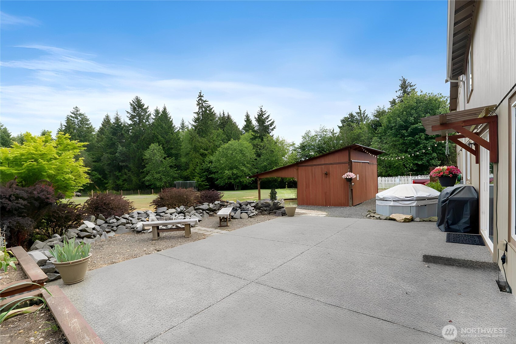 2219 Key Peninsula Highway SW, Lakebay, WA 98349