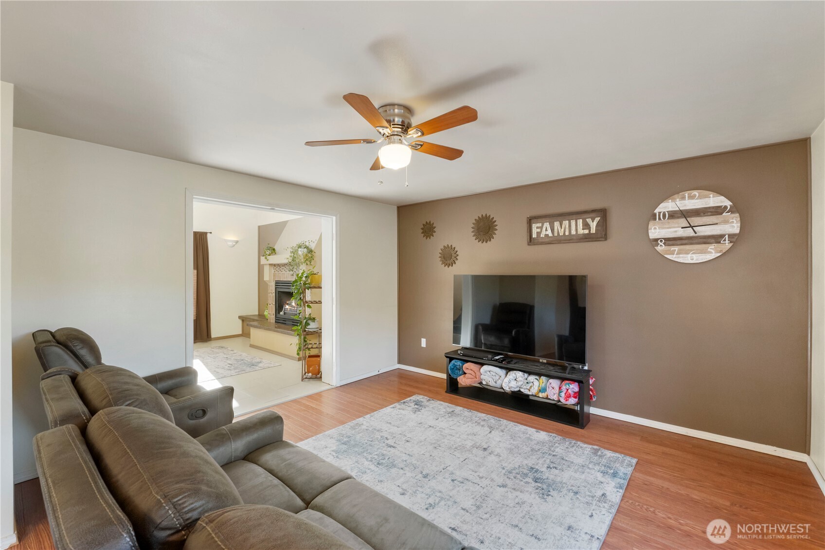 2219 Key Peninsula Highway SW, Lakebay, WA 98349