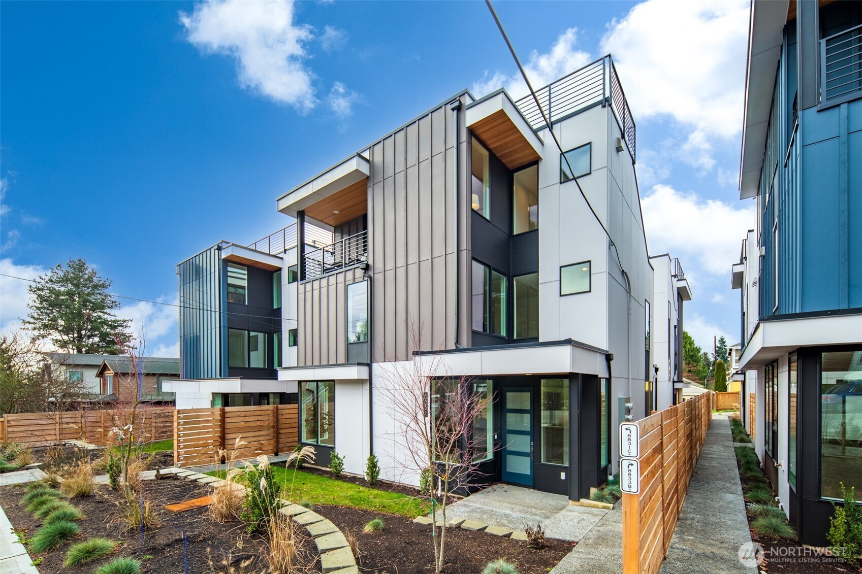 8831 B Wallingford Avenue N, Seattle, WA 98103