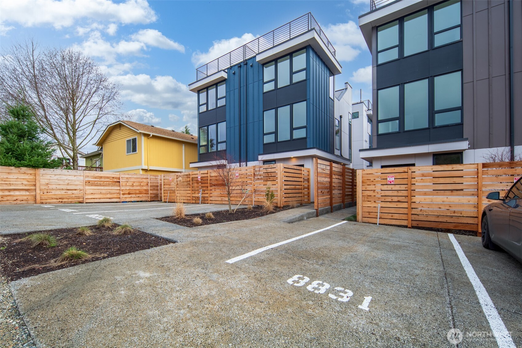 8831 B Wallingford Avenue N, Seattle, WA 98103