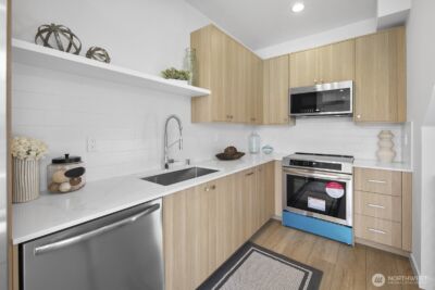 8831 B Wallingford Avenue N, Seattle, WA 98103 - Photo 7