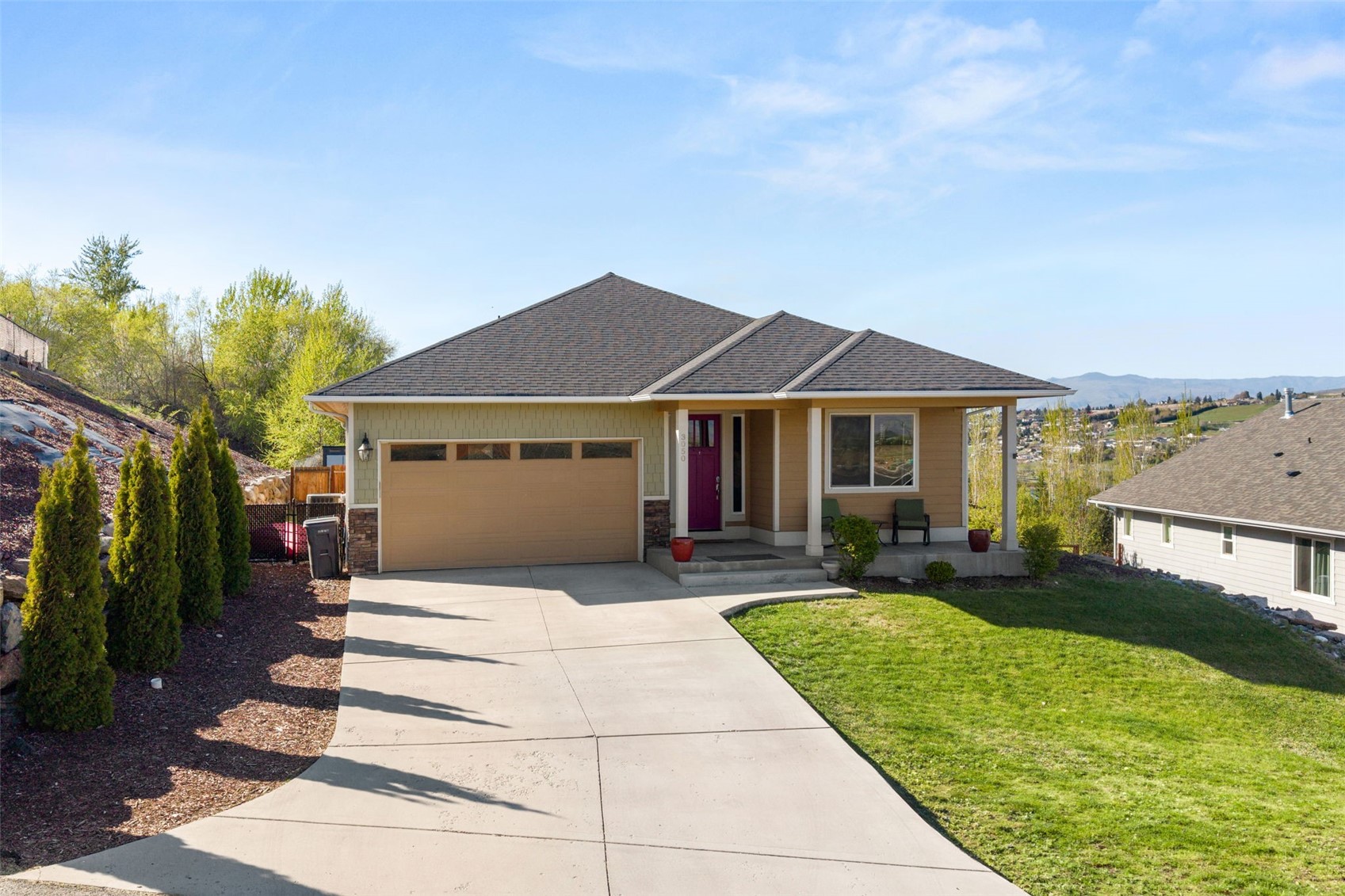 3050 Riverview Lane , Malaga, WA 98828