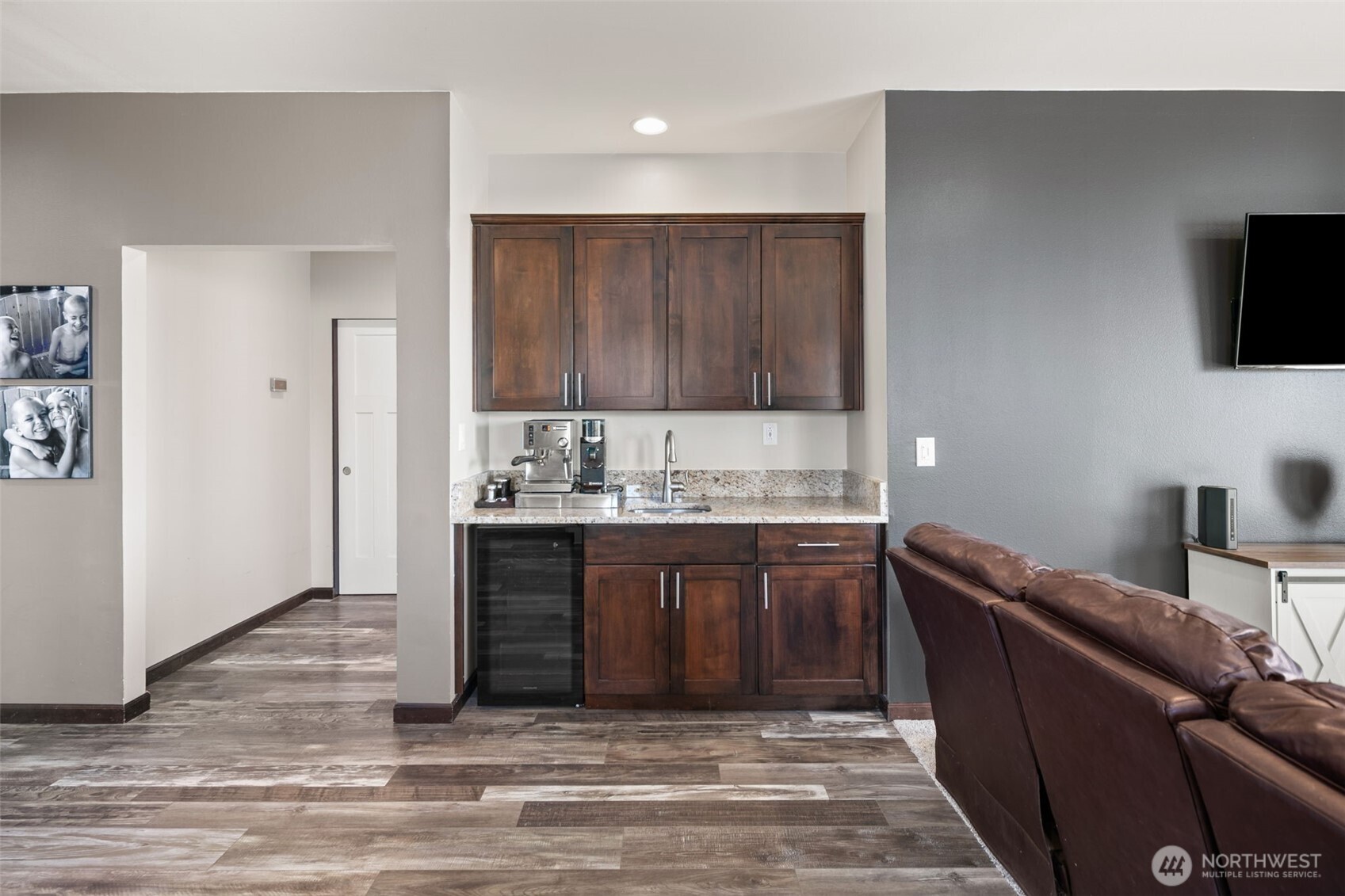 3050 Riverview Lane , Malaga, WA 98828
