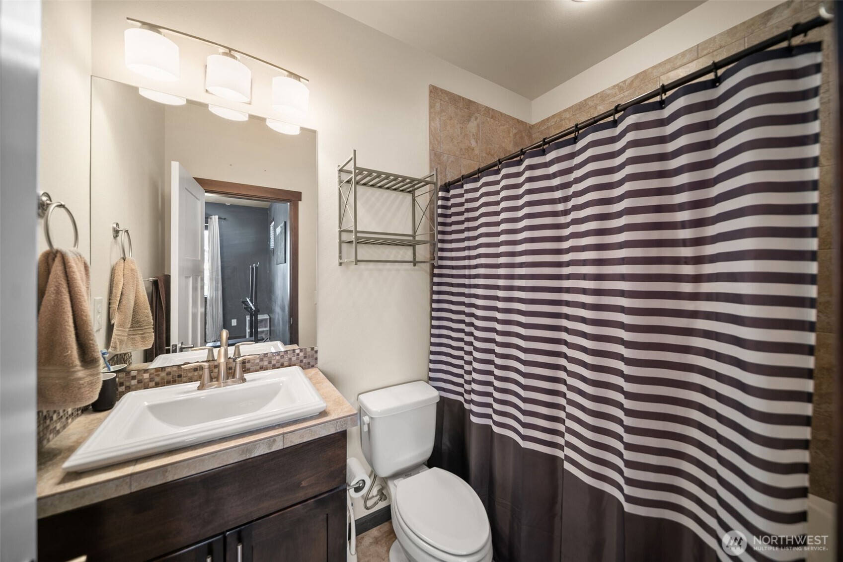 3050 Riverview Lane , Malaga, WA 98828