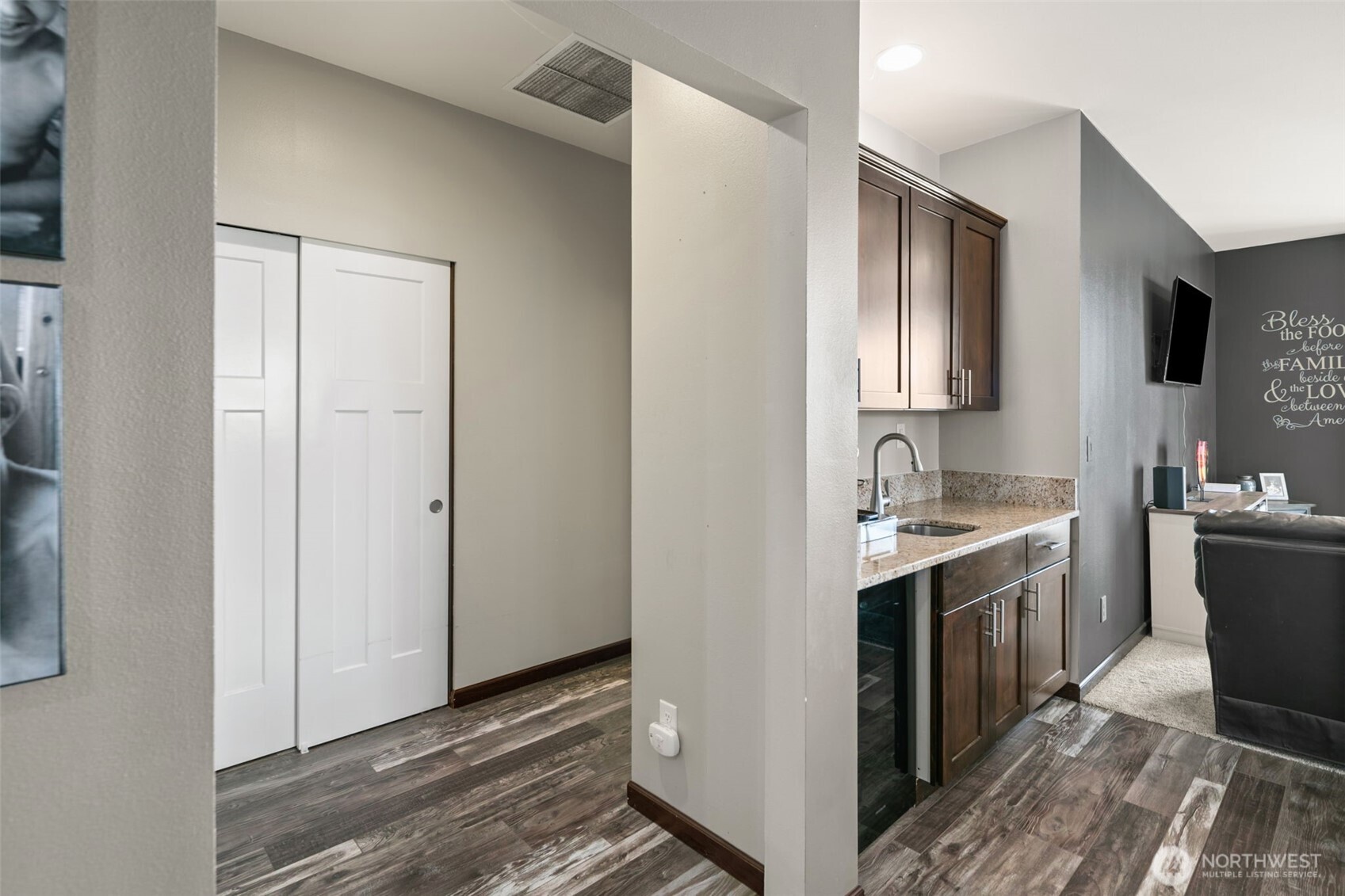 3050 Riverview Lane , Malaga, WA 98828