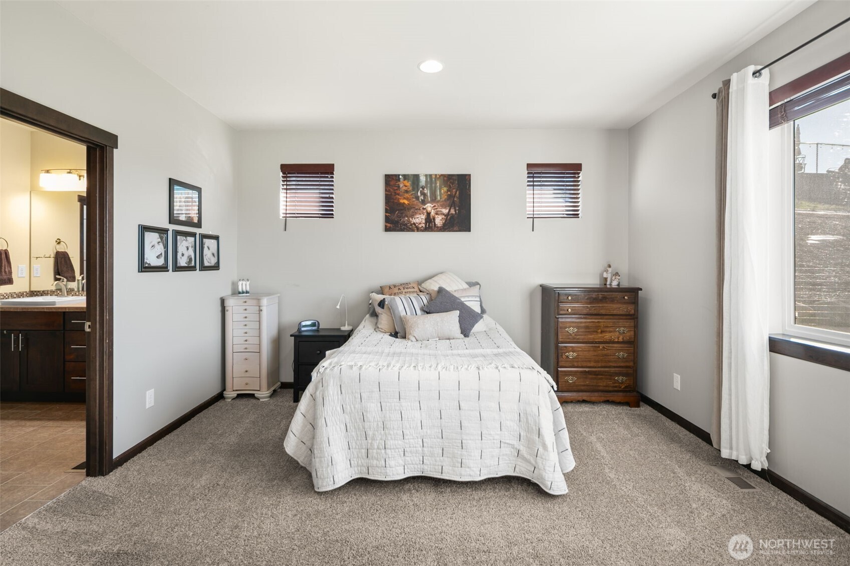 3050 Riverview Lane , Malaga, WA 98828