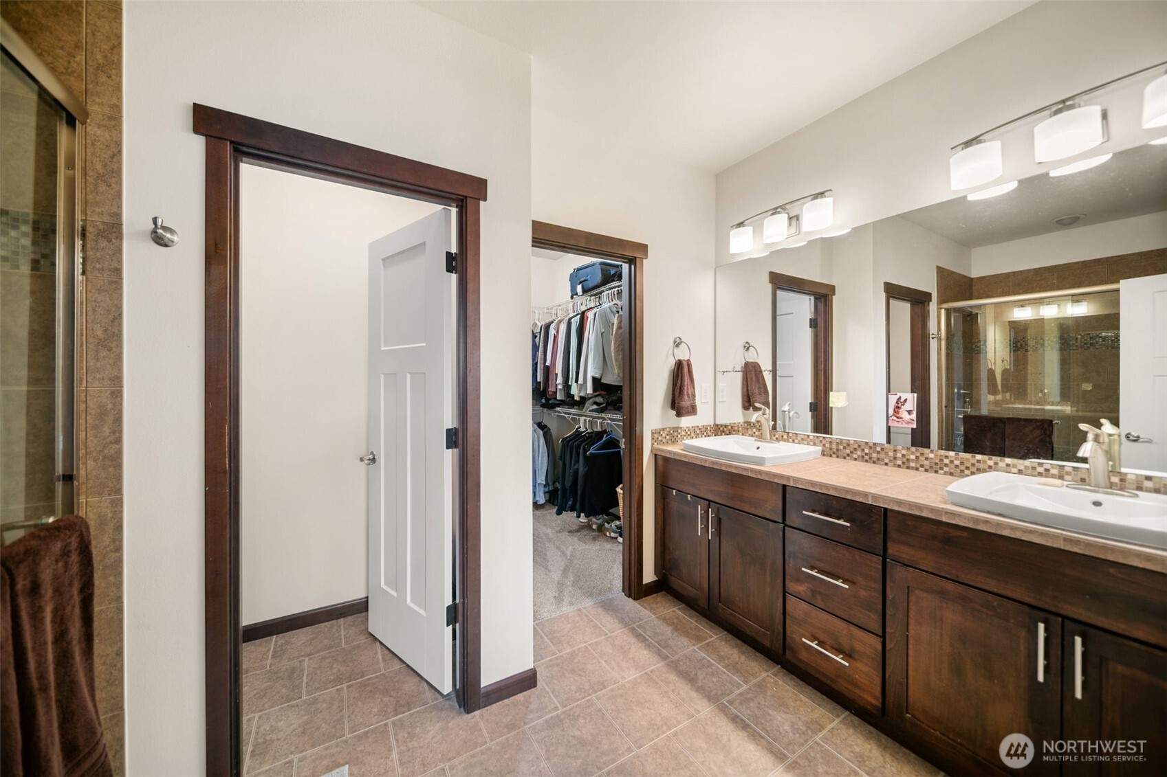 3050 Riverview Lane , Malaga, WA 98828