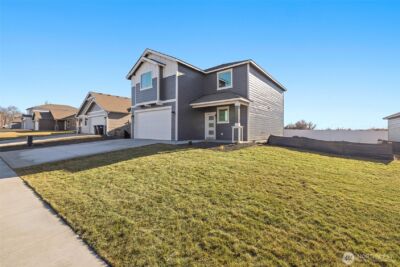 4235 W Sandy Court , Moses Lake, WA 98837 - Photo 2