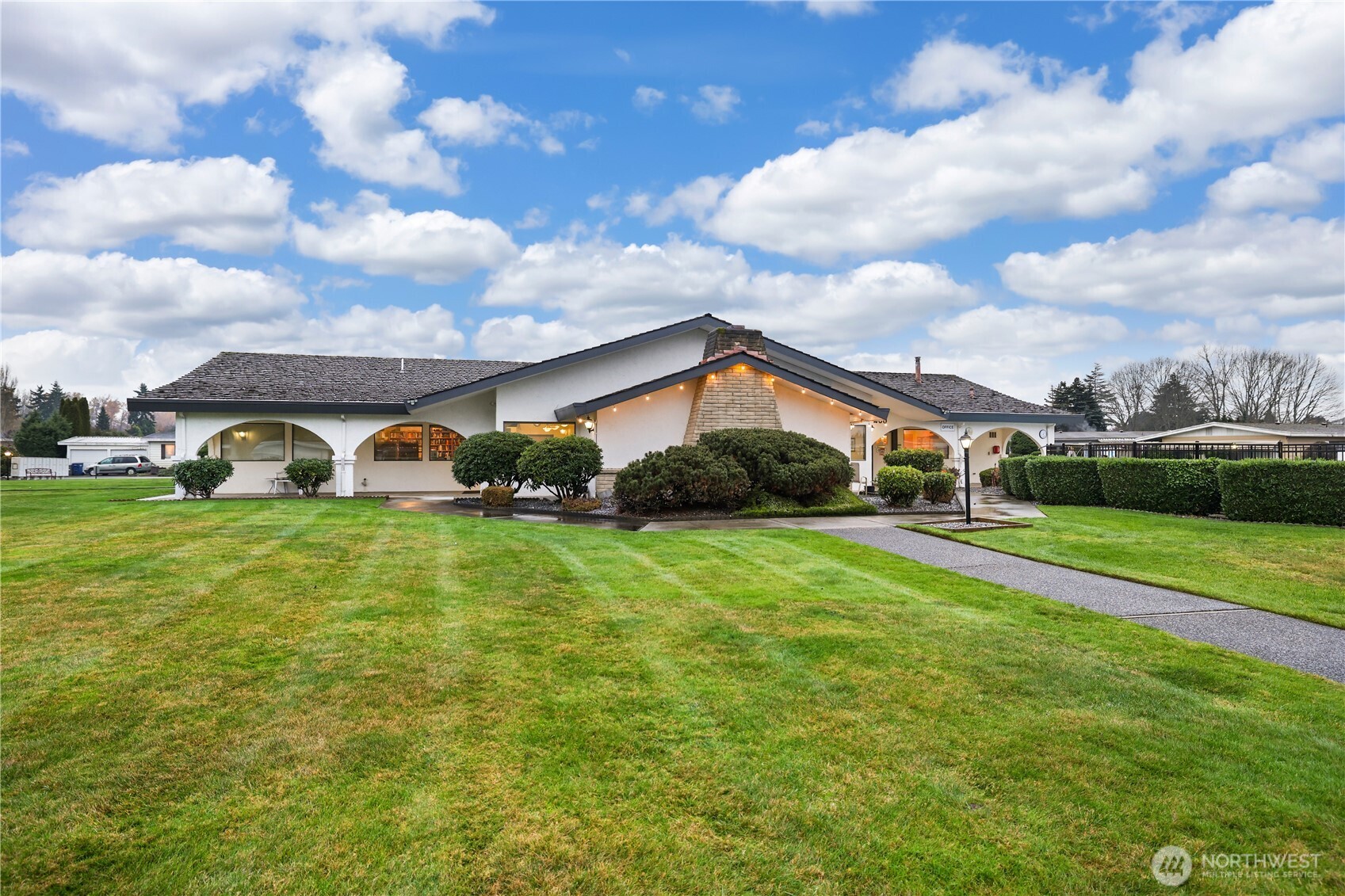 1402 22nd Street NE #402, Auburn, WA 98002