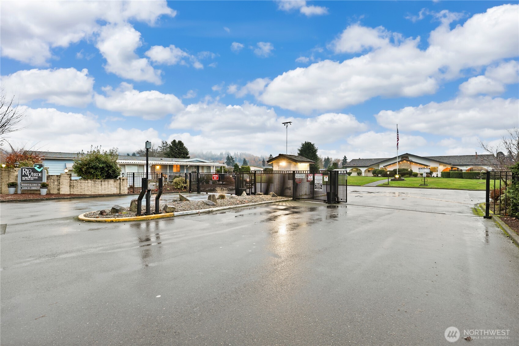 1402 22nd Street NE #402, Auburn, WA 98002