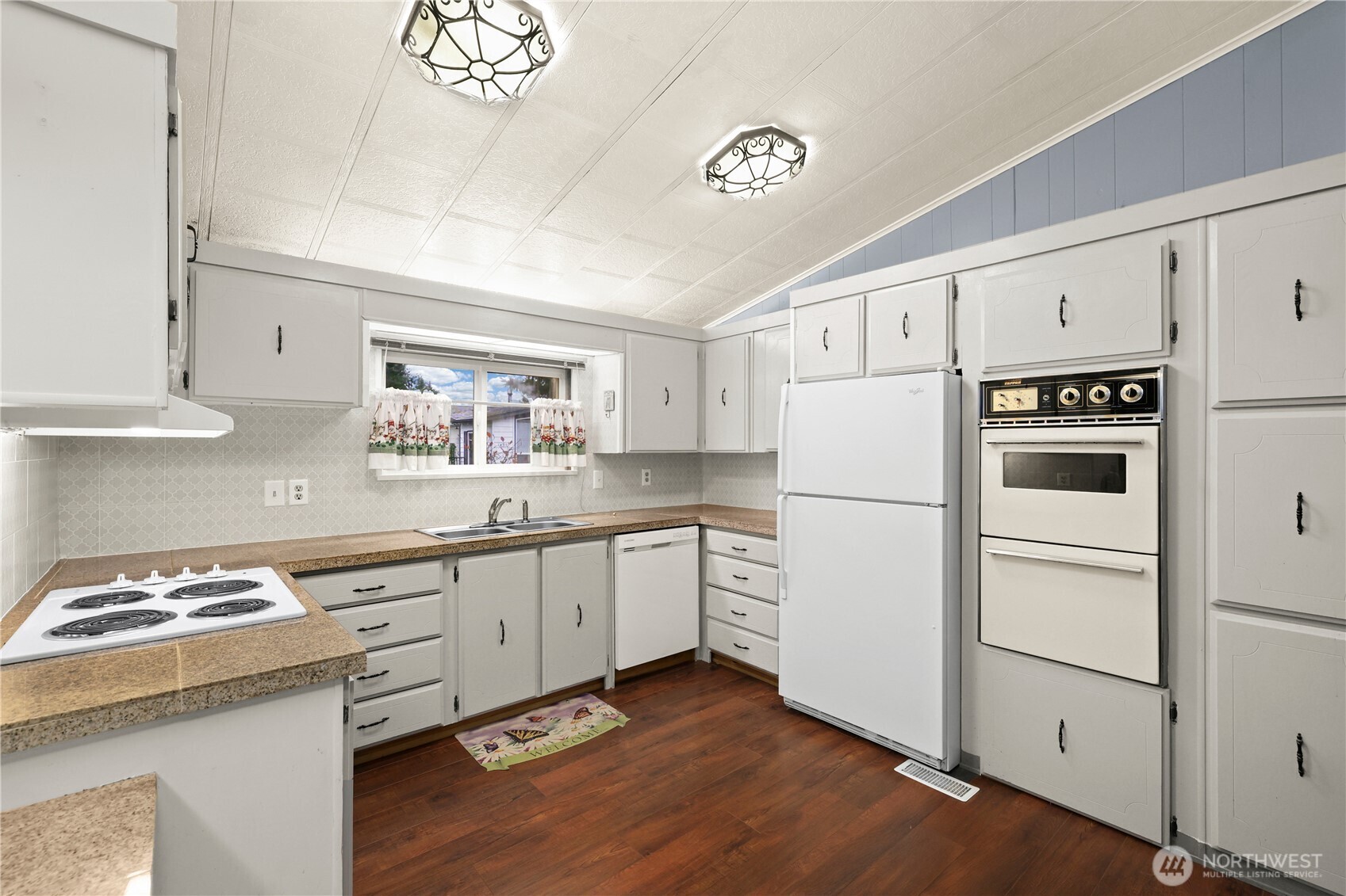 1402 22nd Street NE #402, Auburn, WA 98002