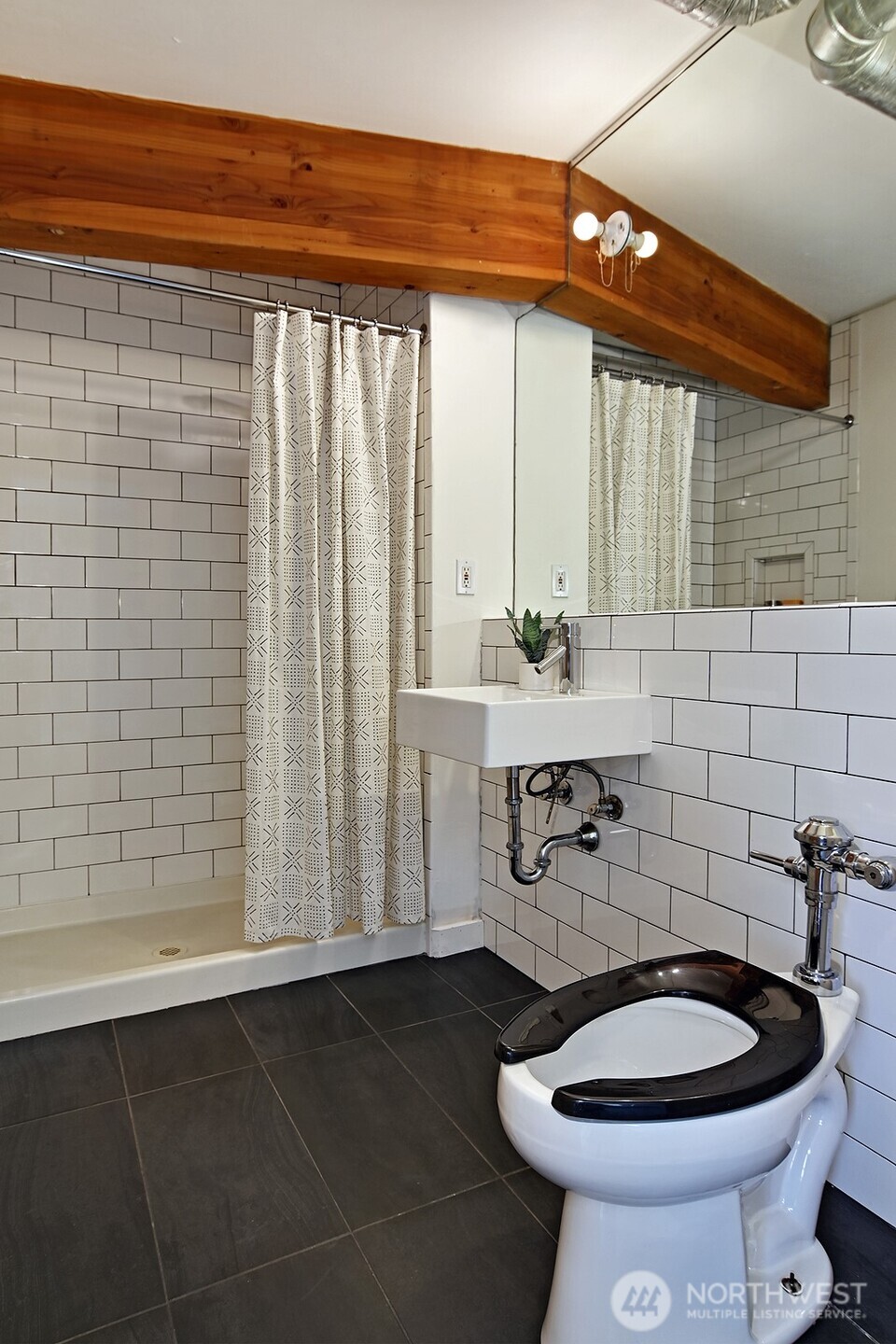 1505 11th Avenue #204, Seattle, WA 98122