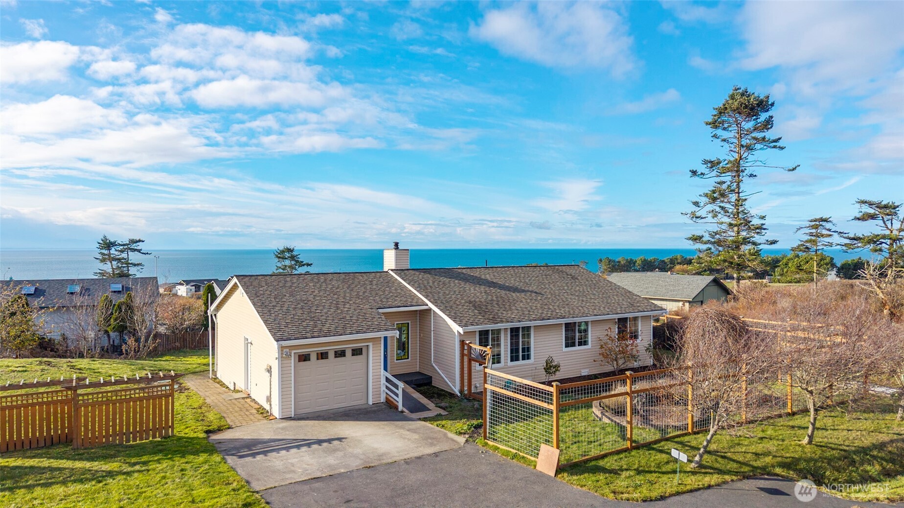 765 El Toro Street , Coupeville, WA 98239