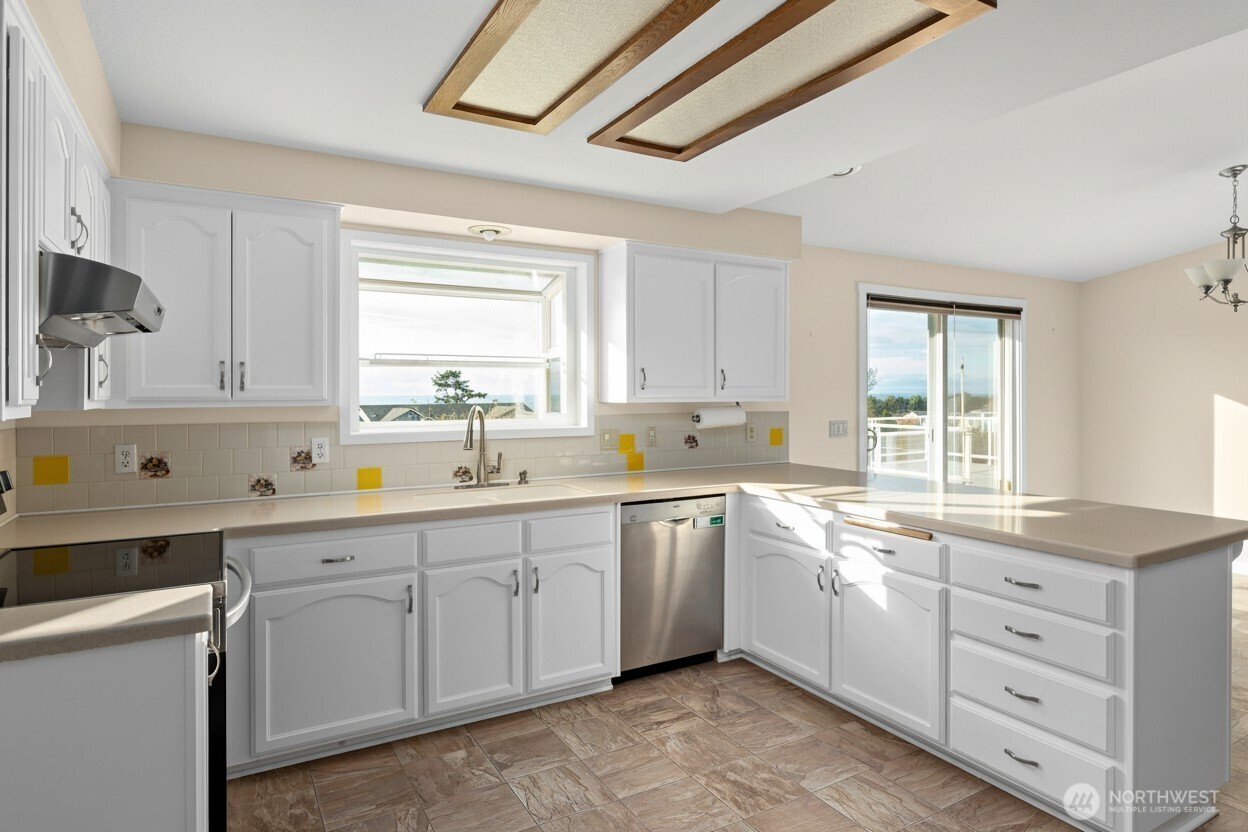 765 El Toro Street , Coupeville, WA 98239