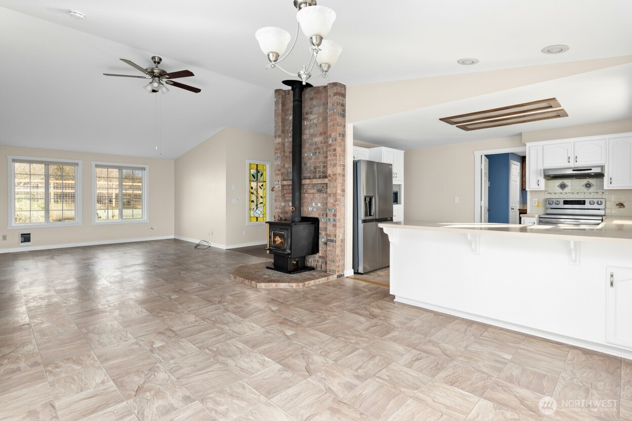 765 El Toro Street , Coupeville, WA 98239