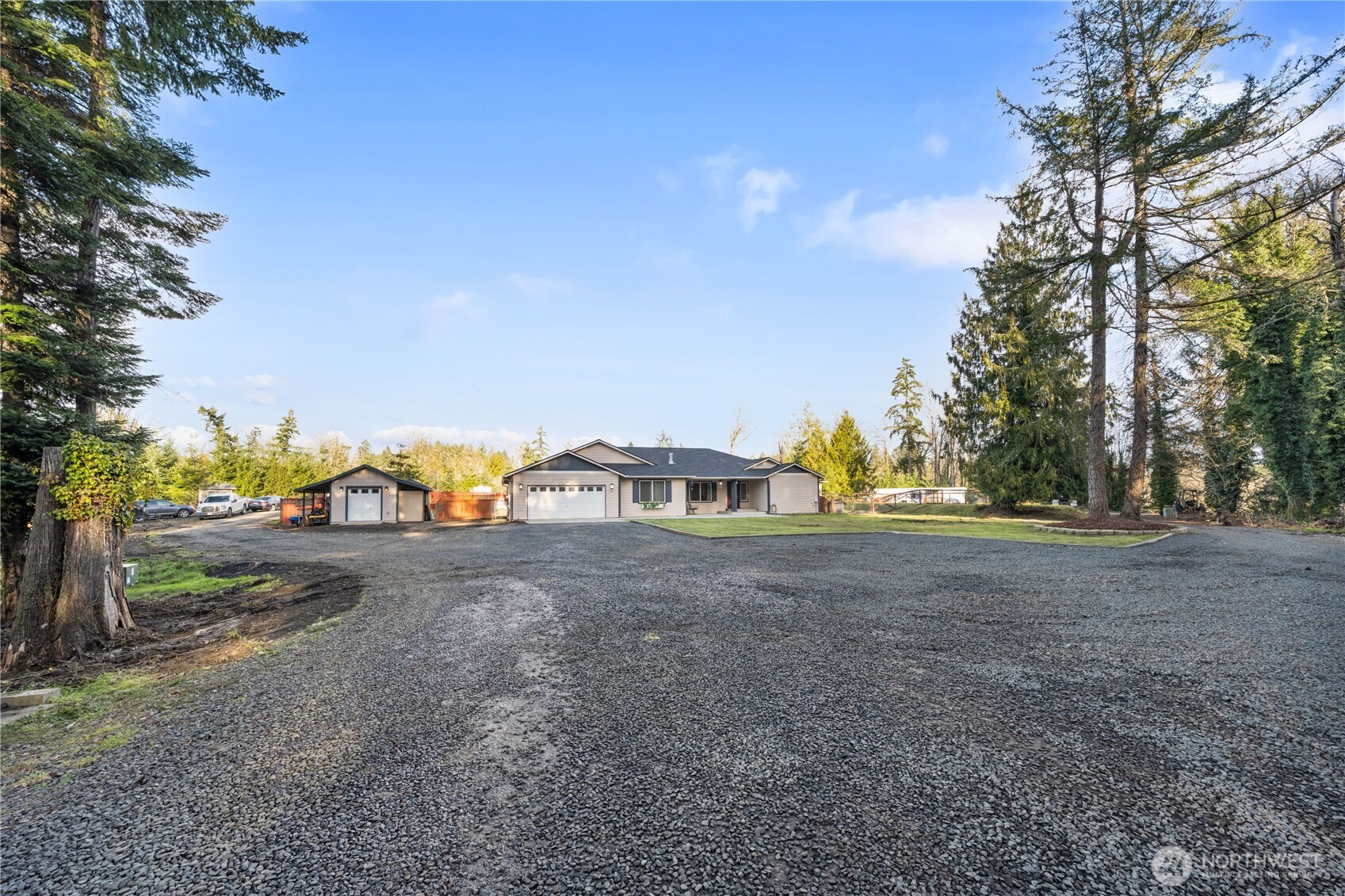 2701 Fishtrap Loop NE, Olympia, WA 98506-9609