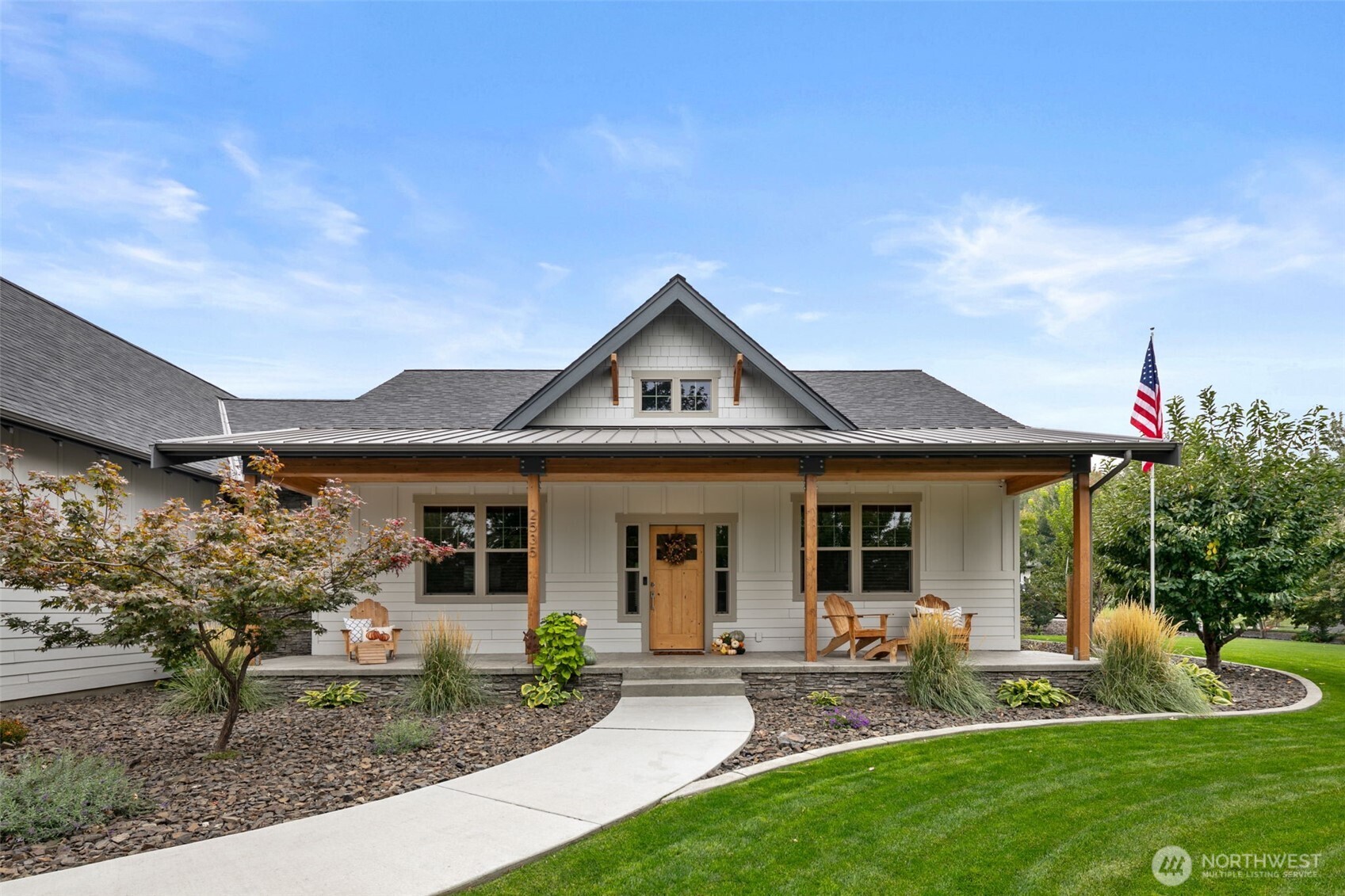 2535 Tuscany Lane , Malaga, WA 98828