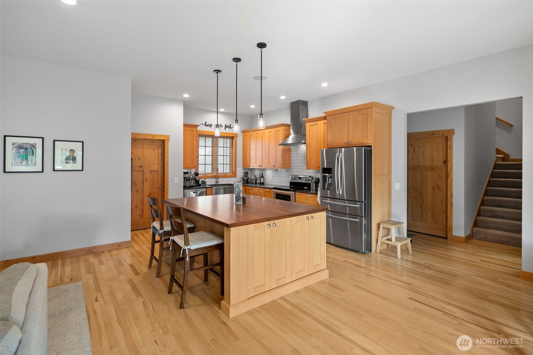 2535 Tuscany Lane , Malaga, WA 98828