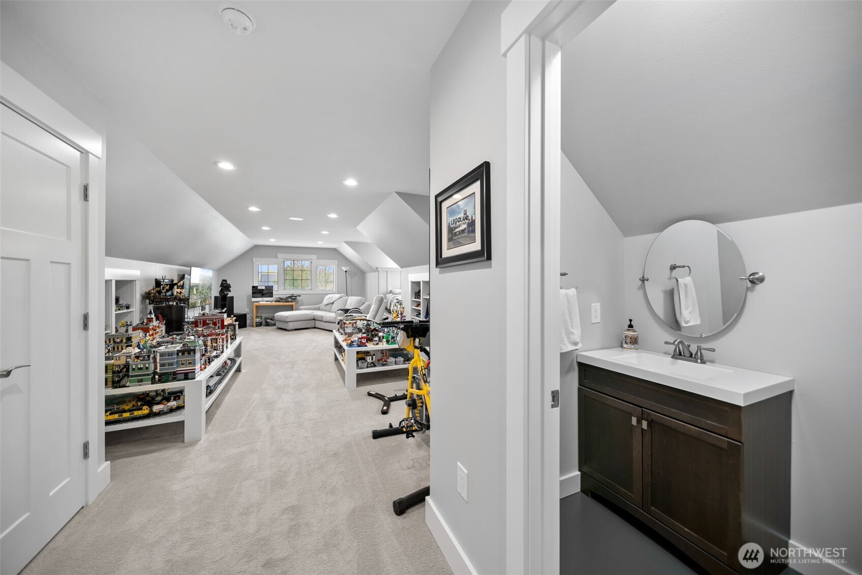2535 Tuscany Lane , Malaga, WA 98828